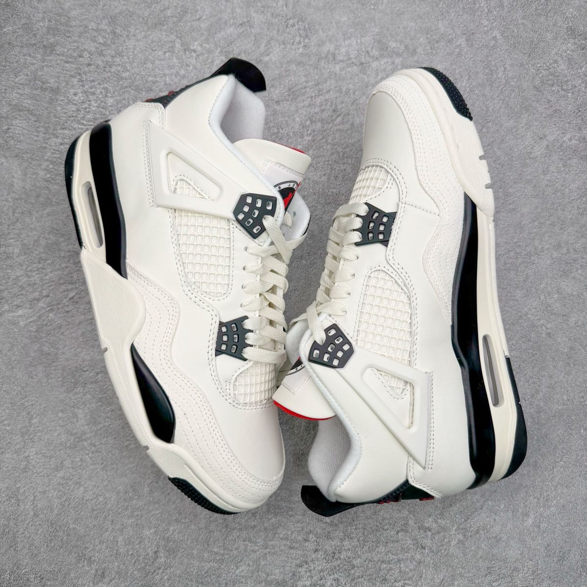 Air Jordan 4 Flight Club