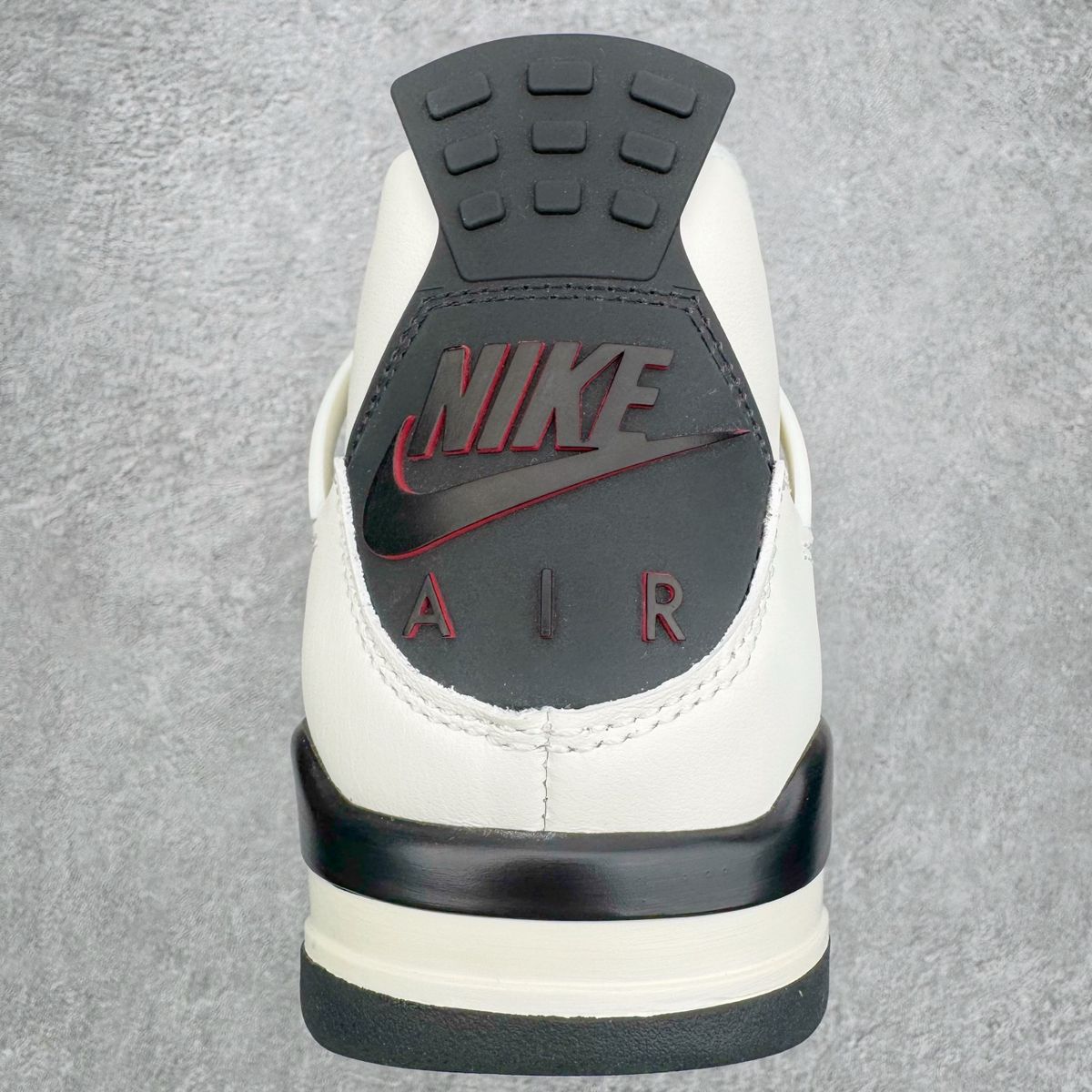 Air Jordan 4 Flight Club